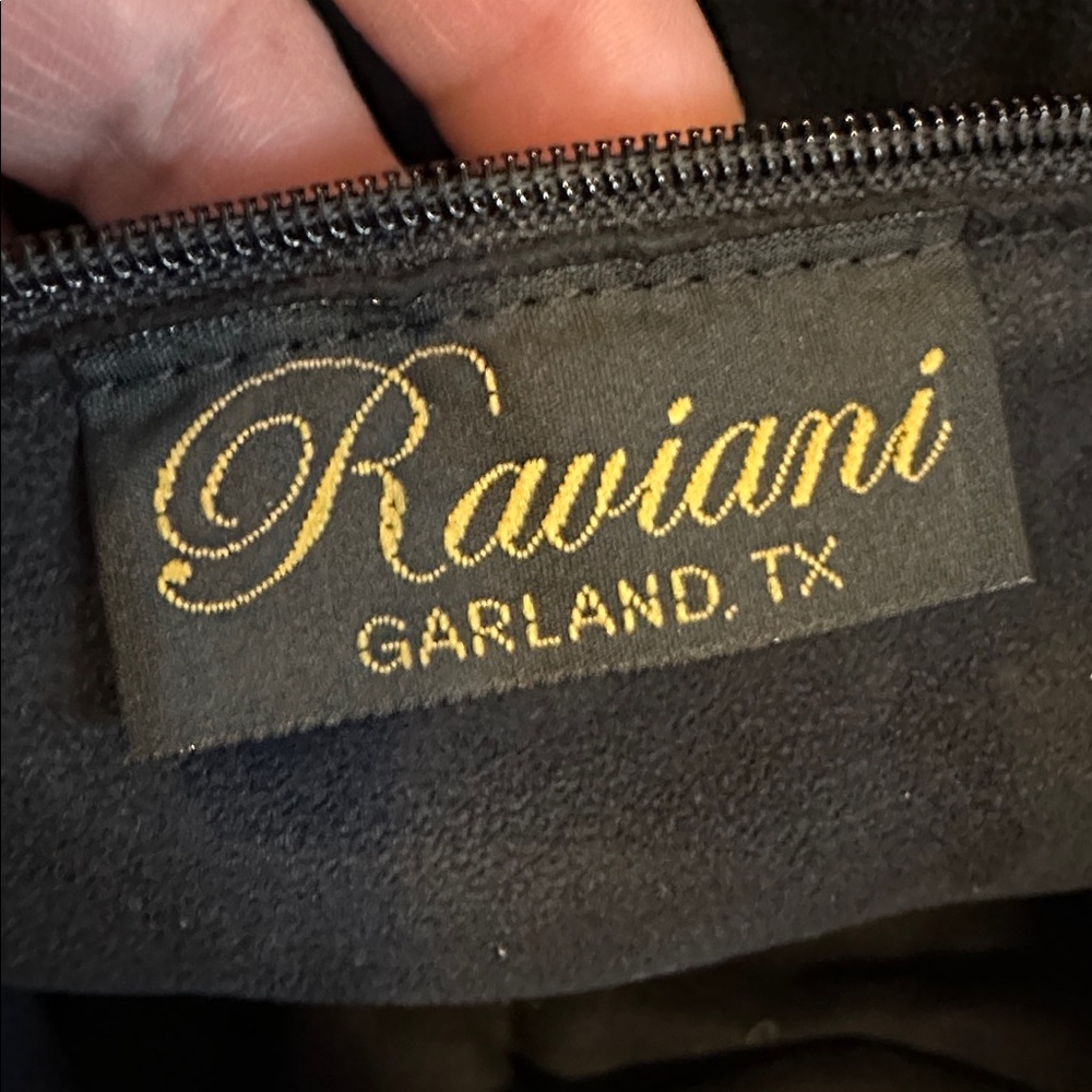 Raviani Texas Tooled Bag - Picture 3 of 17
